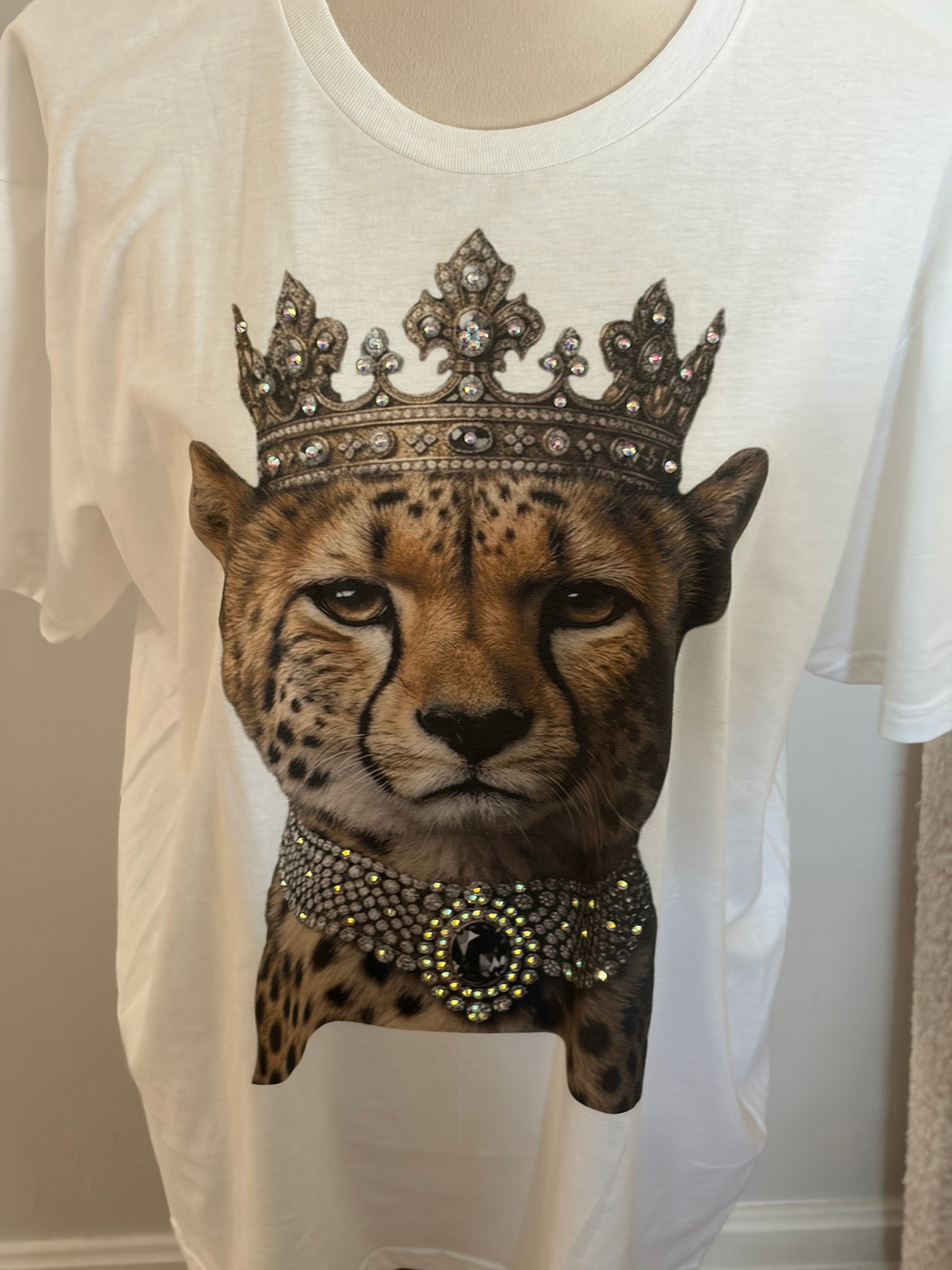 Queen cheetah